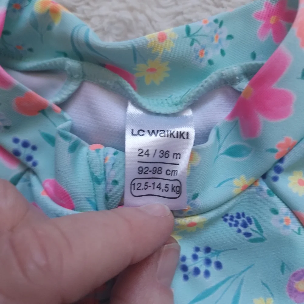 LC Waikiki Floral Toddler Swimsuit Romper Rashguard 24-36mo Beach Pool Summer
